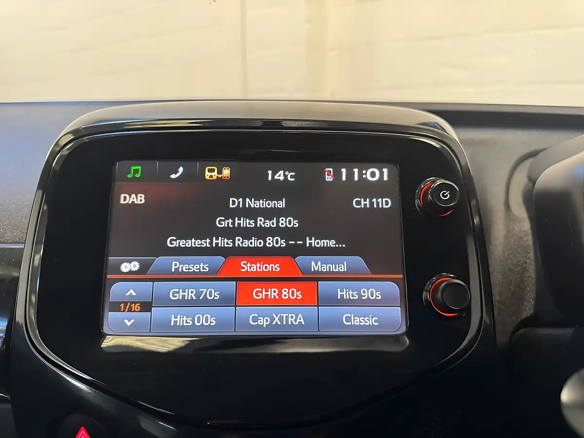 Used 2016 Toyota Aygo X-Cite Blue - Interior and Exterior details 19