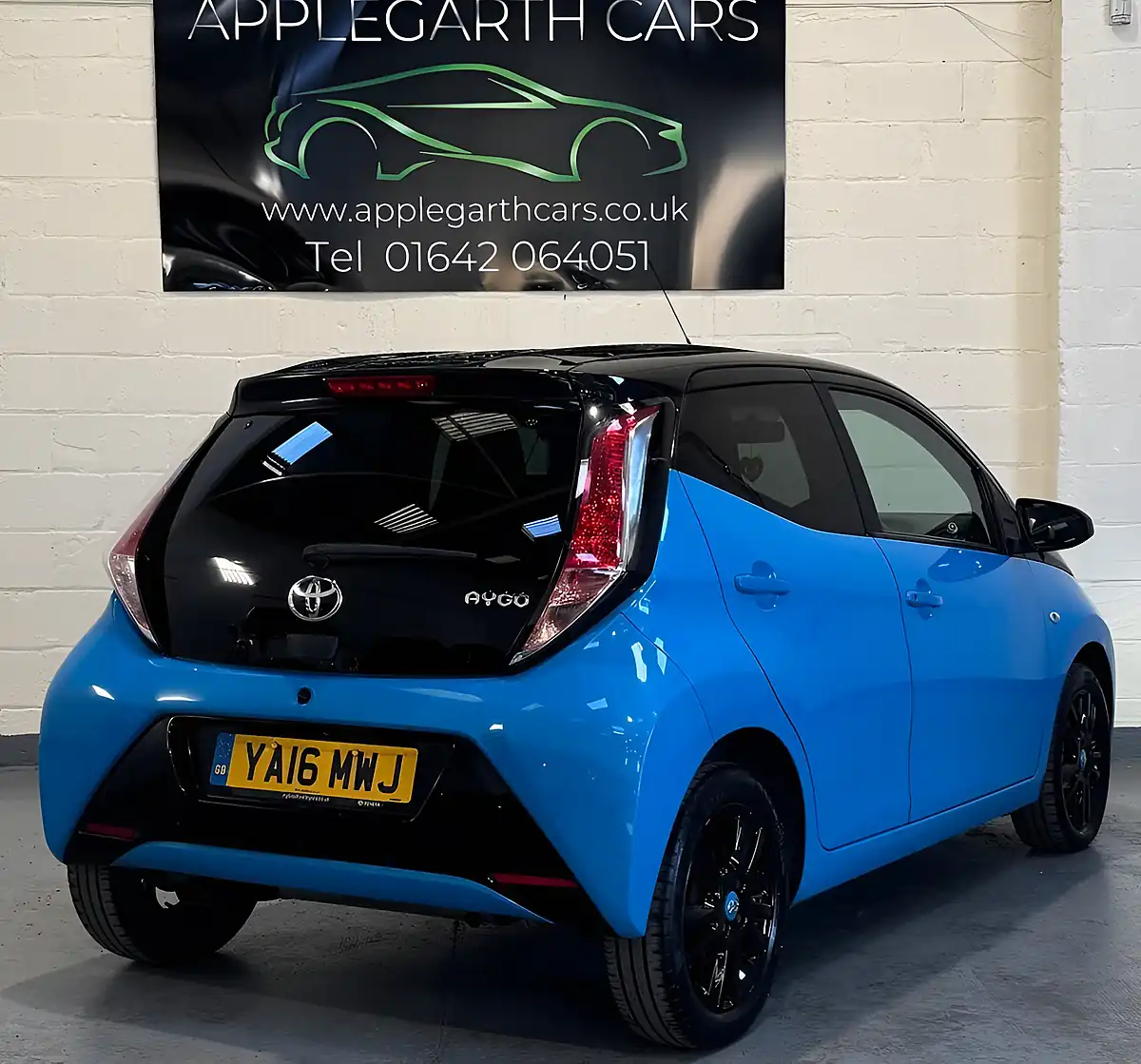 Used 2016 Toyota Aygo X-Cite Blue - Interior and Exterior details 3