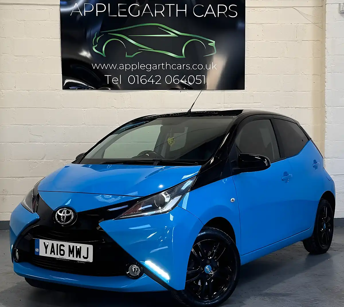 Used 2016 Toyota Aygo X-Cite Blue - Interior and Exterior details 5