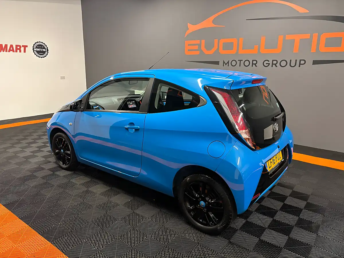 Used 2016 Toyota Aygo X-Cite (instyle Pack) Blue - Interior and Exterior details 3