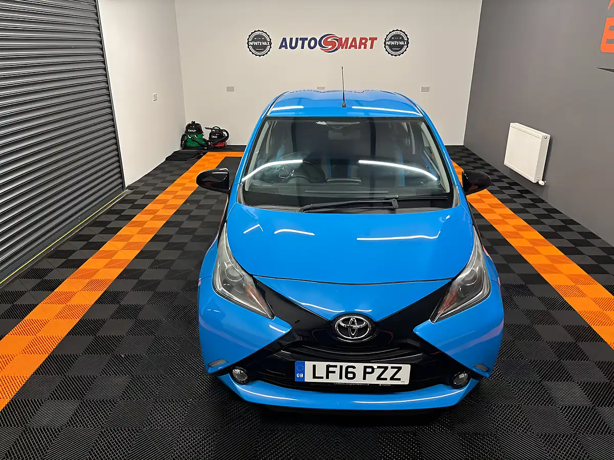 Used 2016 Toyota Aygo X-Cite (instyle Pack) Blue - Interior and Exterior details 8