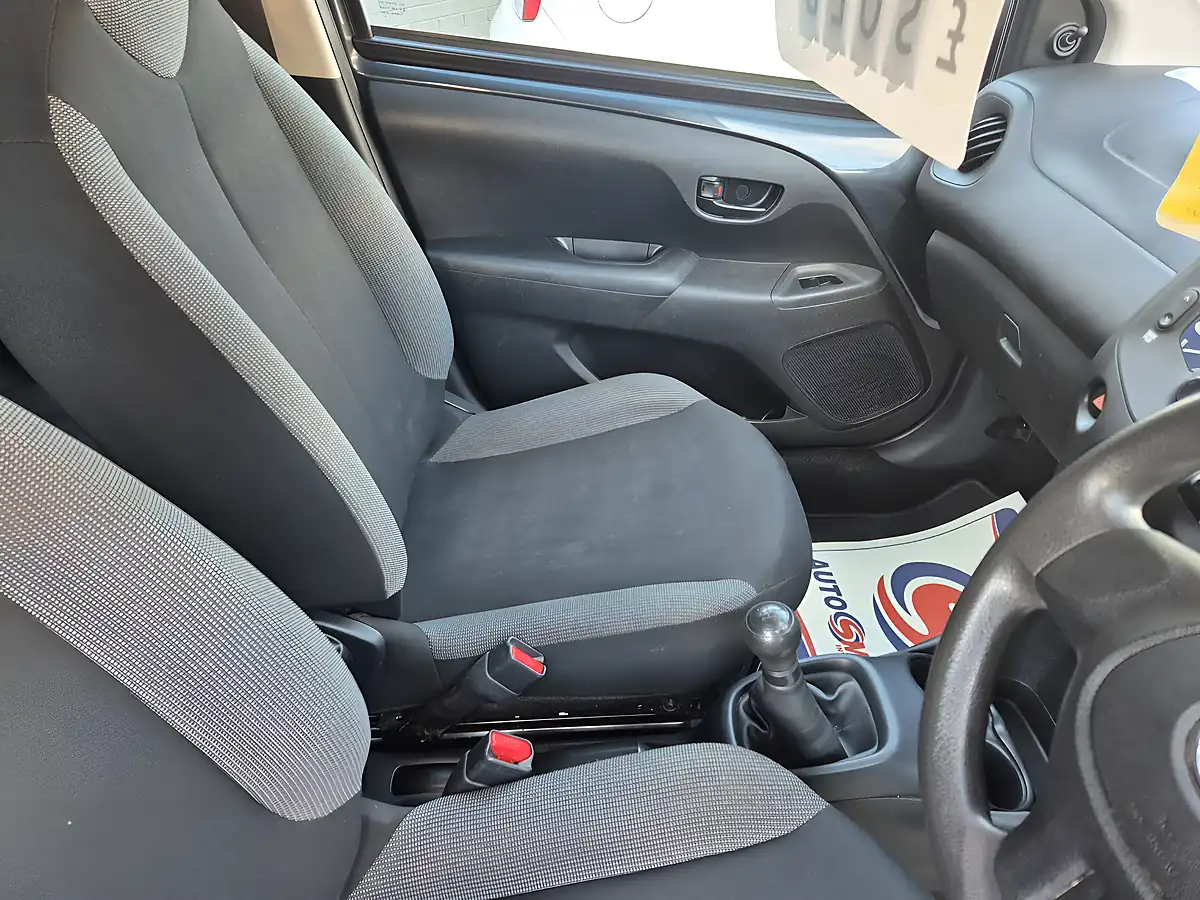 Used 2016 Toyota Aygo X Grey - Interior and Exterior details 8
