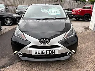 Used 2016 Toyota Aygo X-Play Black - Interior and Exterior details 2