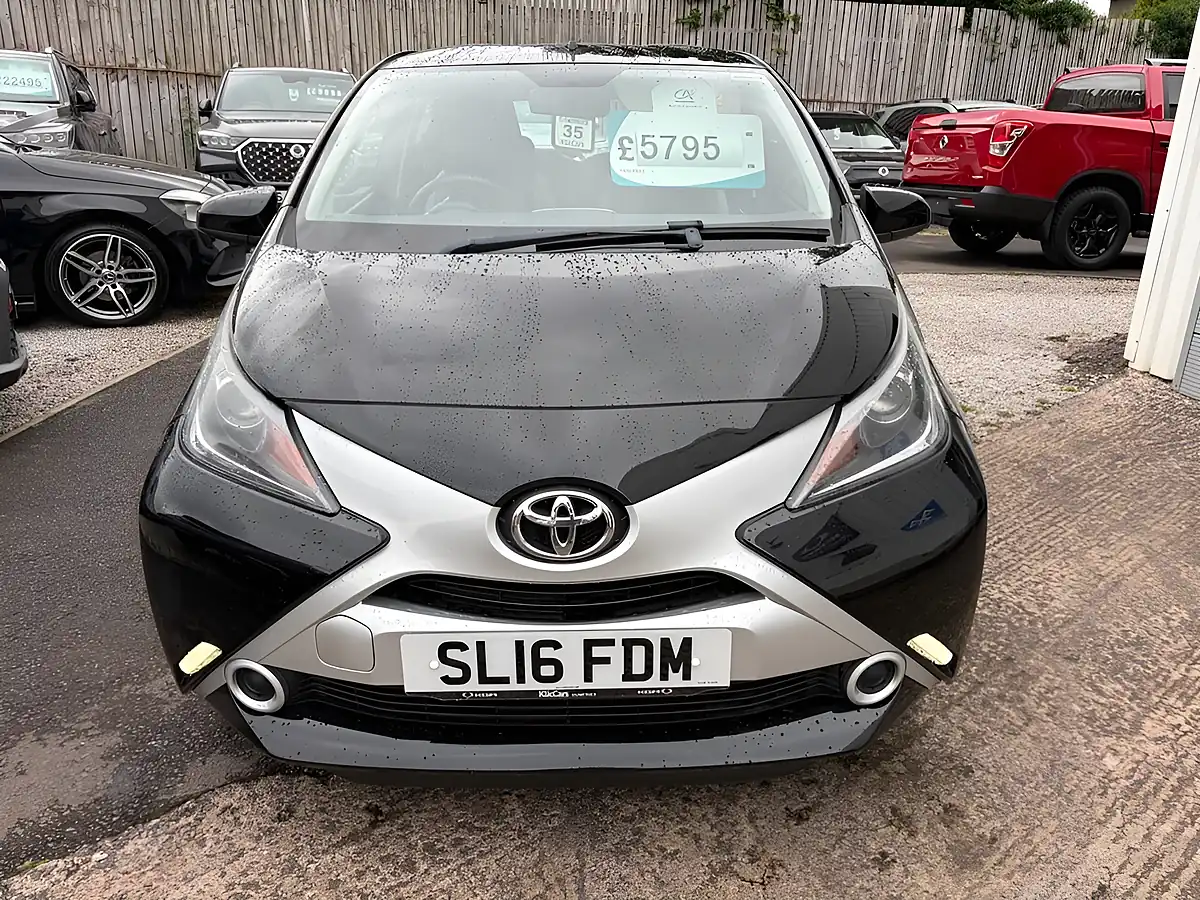 Used 2016 Toyota Aygo X-Play Black - Interior and Exterior details 2
