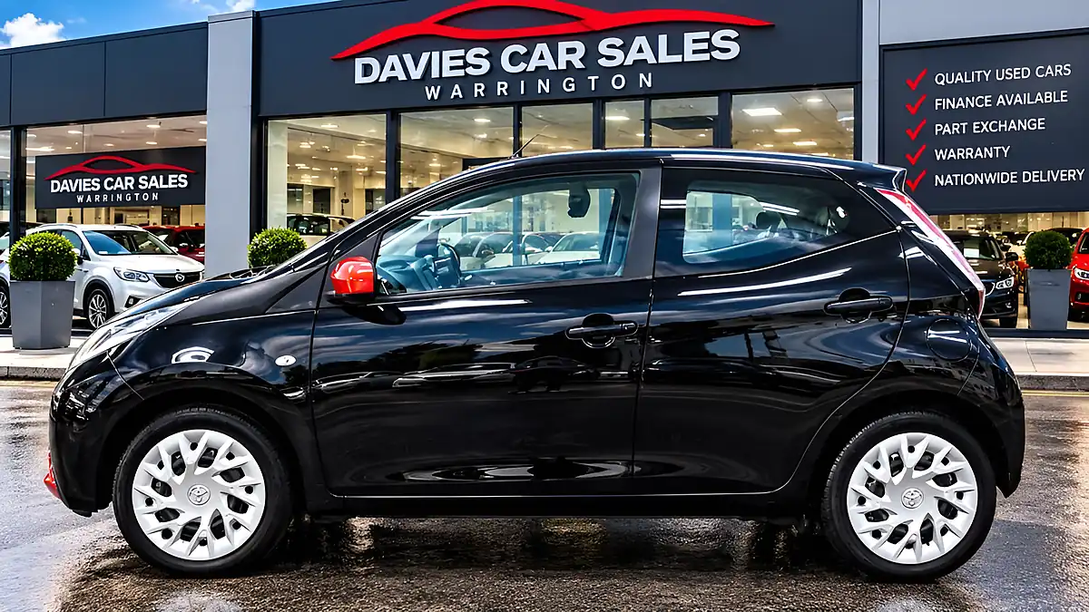 Used 2016 Toyota Aygo X-Play Black - Interior and Exterior details 3