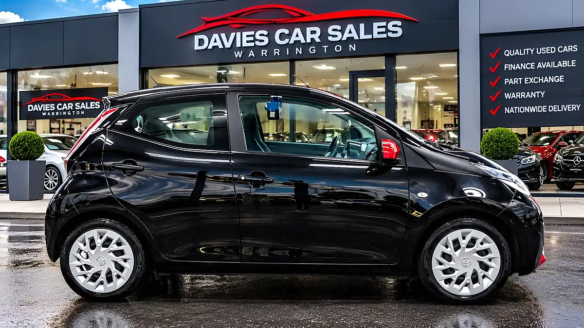 Used 2016 Toyota Aygo X-Play Black - Interior and Exterior details 4
