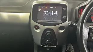 Used 2016 Toyota Aygo X-Play Black - Interior and Exterior details 6