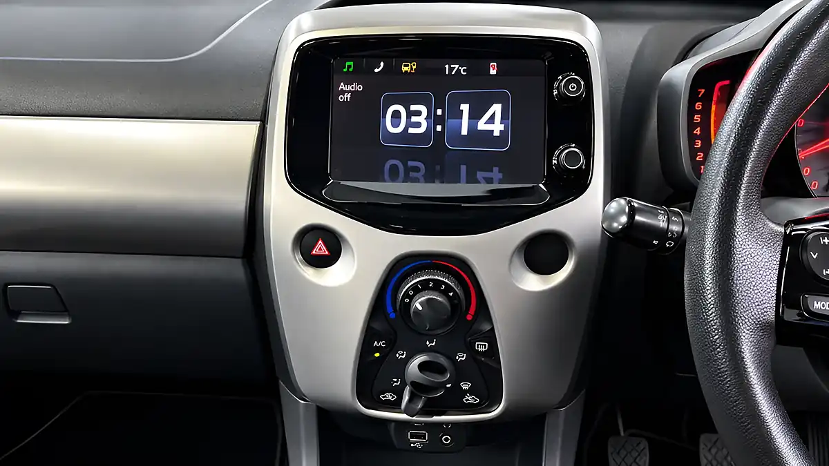 Used 2016 Toyota Aygo X-Play Black - Interior and Exterior details 9