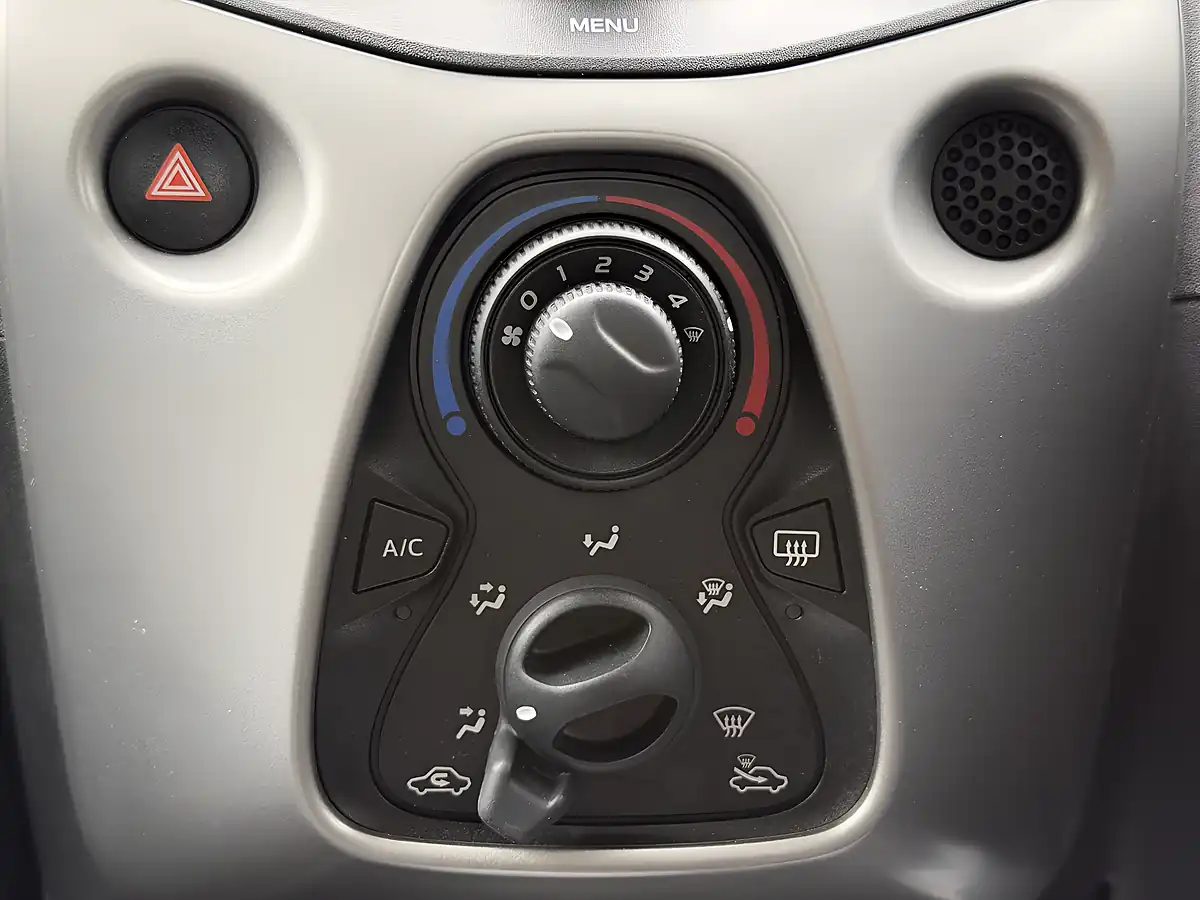 Used 2016 Toyota Aygo X-Play Grey - Interior and Exterior details 18