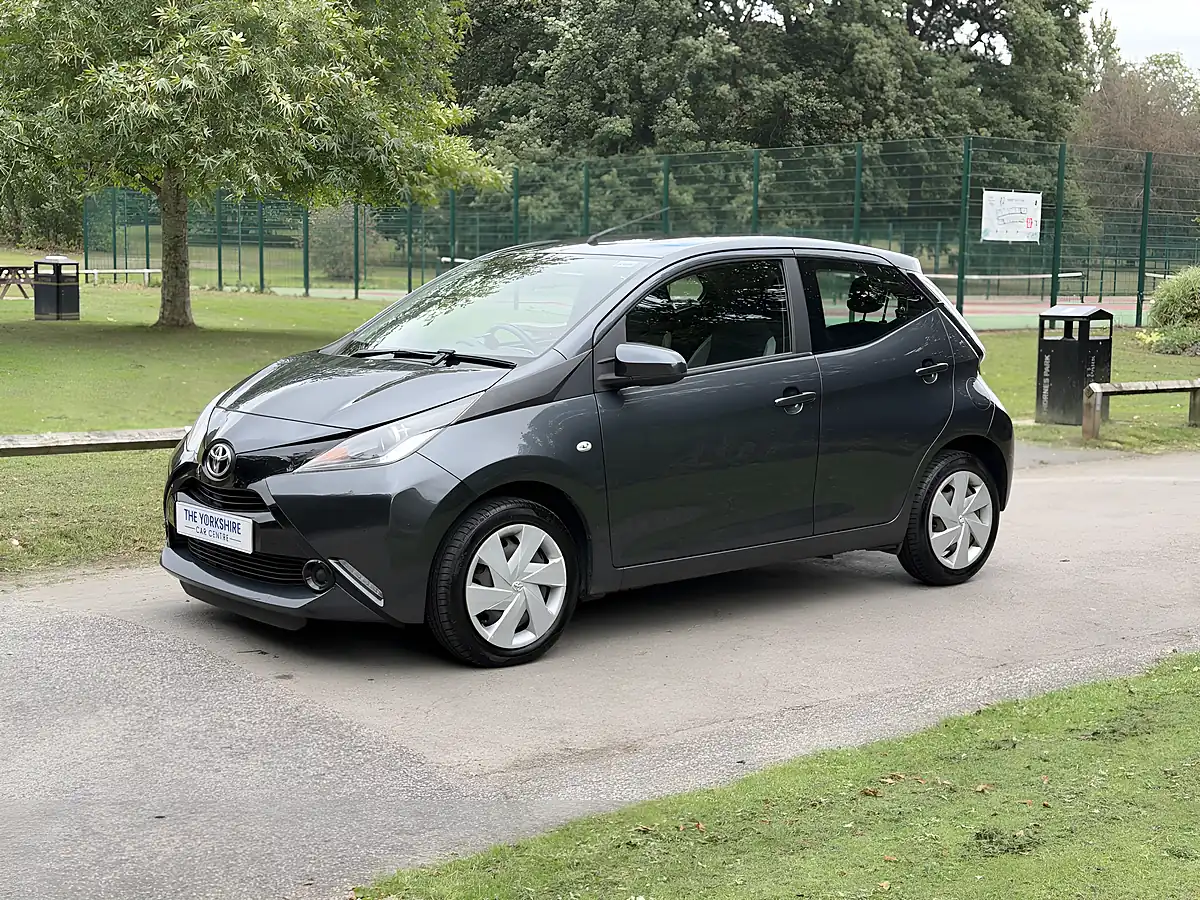 Used 2016 Toyota Aygo X-Play Grey - Interior and Exterior details 6
