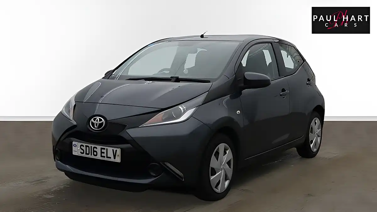 Used 2016 Toyota Aygo X-Play Grey - Interior and Exterior details 2