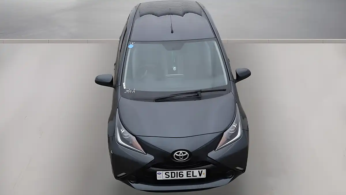 Used 2016 Toyota Aygo X-Play Grey - Interior and Exterior details 8
