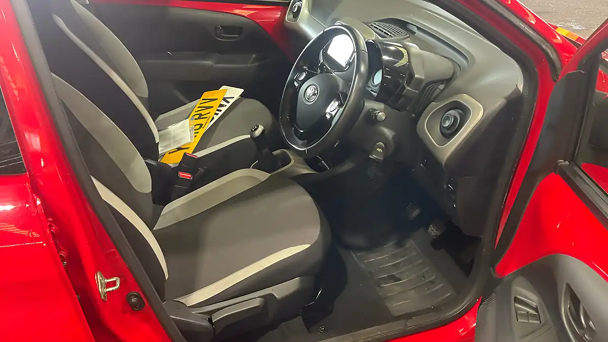 Used 2016 Toyota Aygo X-Play Red - Interior and Exterior details 8