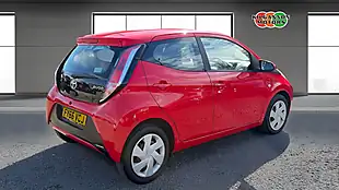 Used 2016 Toyota Aygo X-Play Red - Interior and Exterior details 18