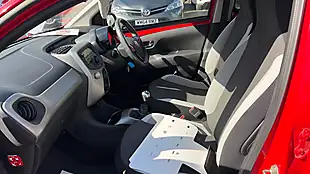 Used 2016 Toyota Aygo X-Play Red - Interior and Exterior details 6