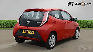 Used 2016 Toyota Aygo X-Play Red - Interior and Exterior details 4