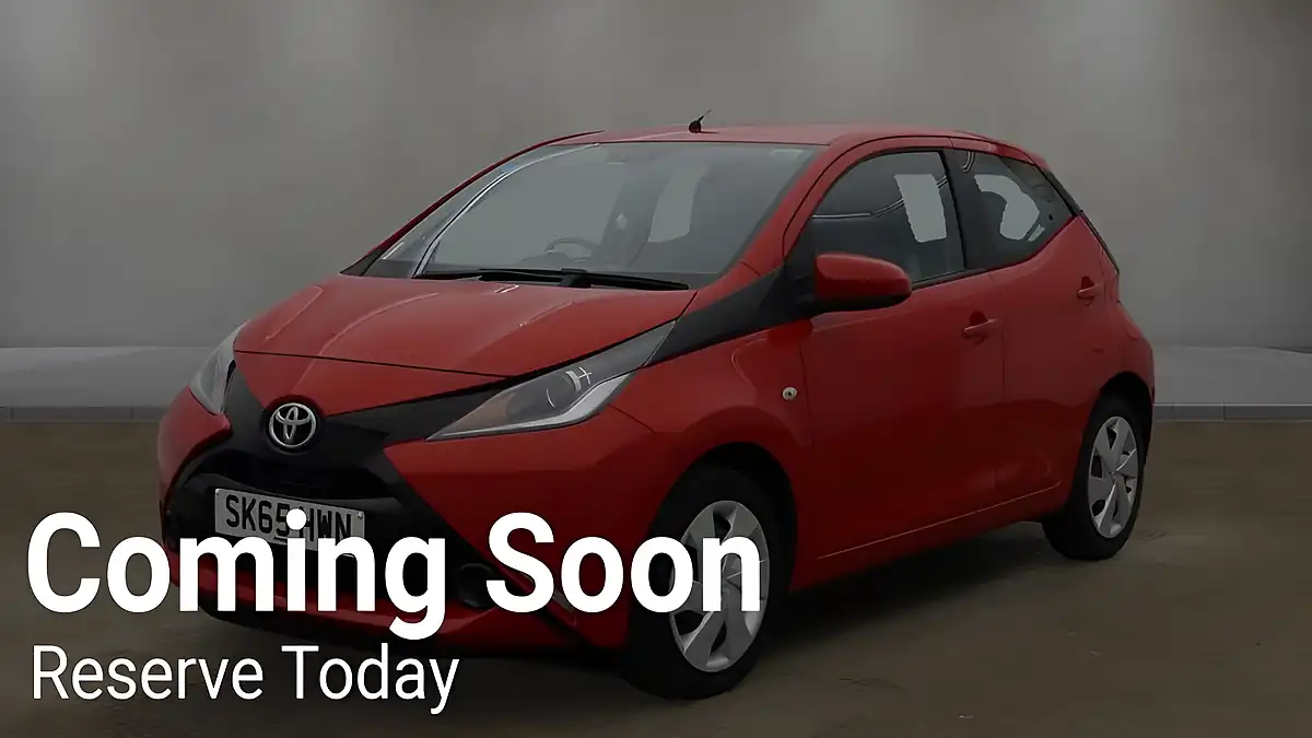 Used 2016 Toyota Aygo X-Play Red - Interior and Exterior details 8
