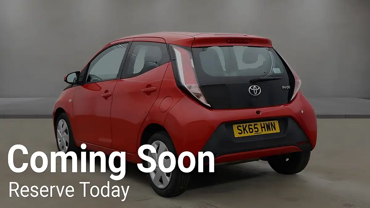 Used 2016 Toyota Aygo X-Play Red - Interior and Exterior details 9