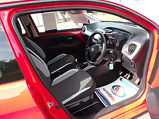 Used 2016 Toyota Aygo X-Play Red - Interior and Exterior details 13