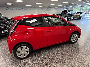 Used 2016 Toyota Aygo X-Play Red - Interior and Exterior details 11
