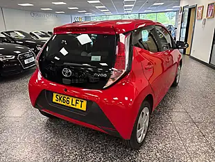 Used 2016 Toyota Aygo X-Play Red - Interior and Exterior details 13