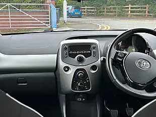 Used 2016 Toyota Aygo X-Play Red - Interior and Exterior details 11
