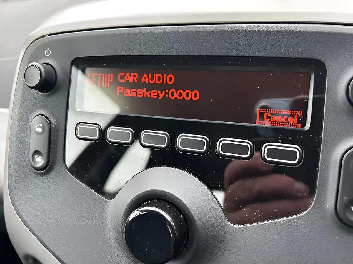 Used 2016 Toyota Aygo X-Play Red - Interior and Exterior details 14