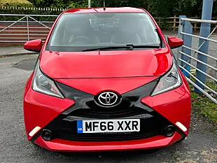 Used 2016 Toyota Aygo X-Play Red - Interior and Exterior details 4