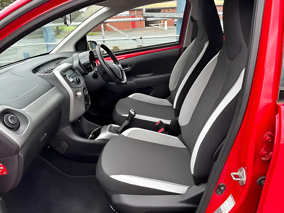 Used 2016 Toyota Aygo X-Play Red - Interior and Exterior details 8