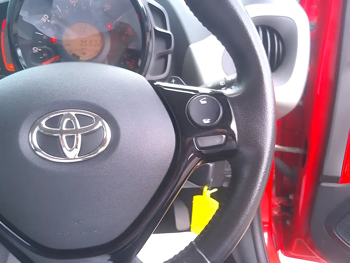 Used 2016 Toyota Aygo X-Play Red - Interior and Exterior details 14