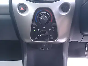 Used 2016 Toyota Aygo X-Play Red - Interior and Exterior details 15