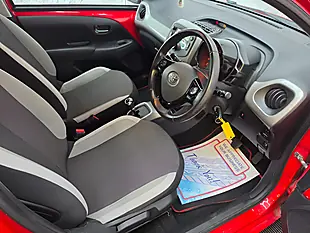 Used 2016 Toyota Aygo X-Play Red - Interior and Exterior details 12