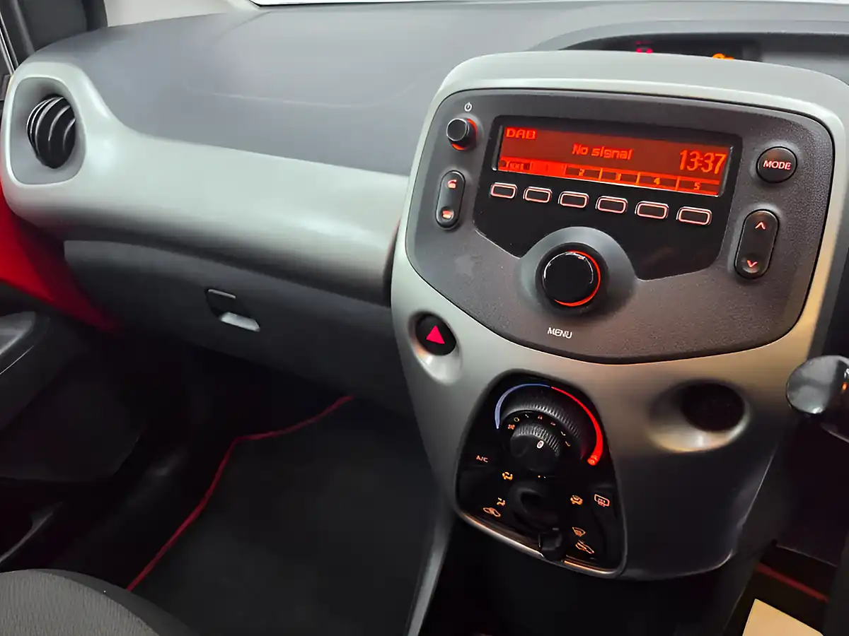 Used 2016 Toyota Aygo X-Play Red - Interior and Exterior details 13