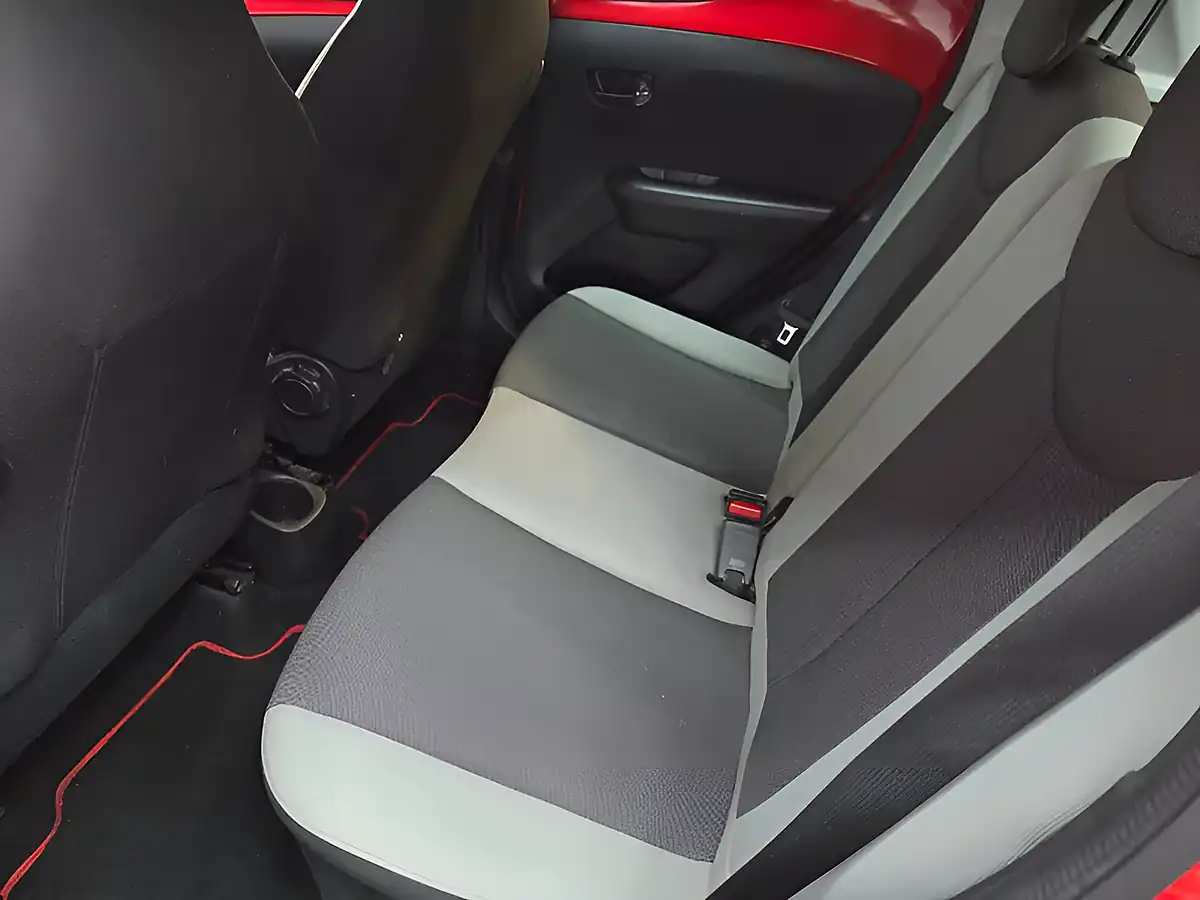 Used 2016 Toyota Aygo X-Play Red - Interior and Exterior details 14