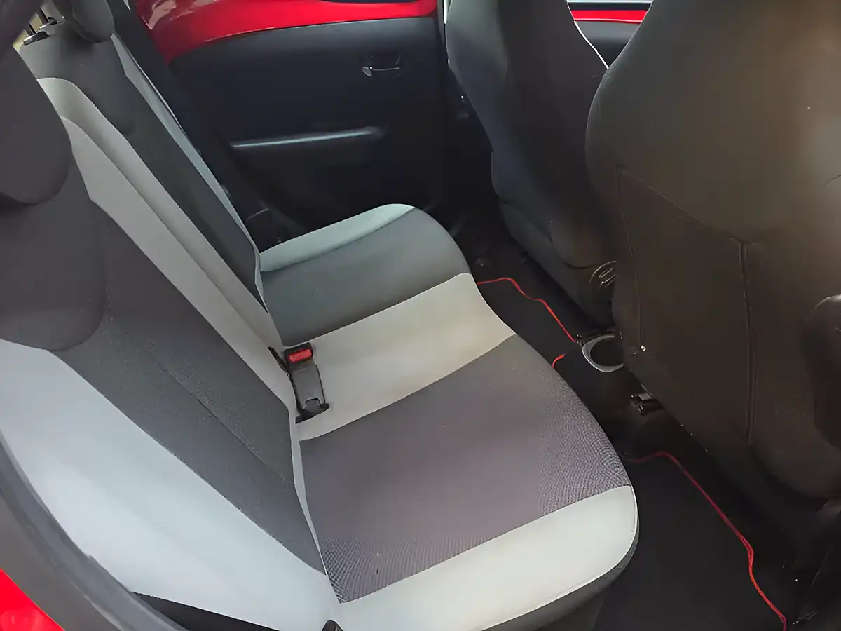 Used 2016 Toyota Aygo X-Play Red - Interior and Exterior details 15