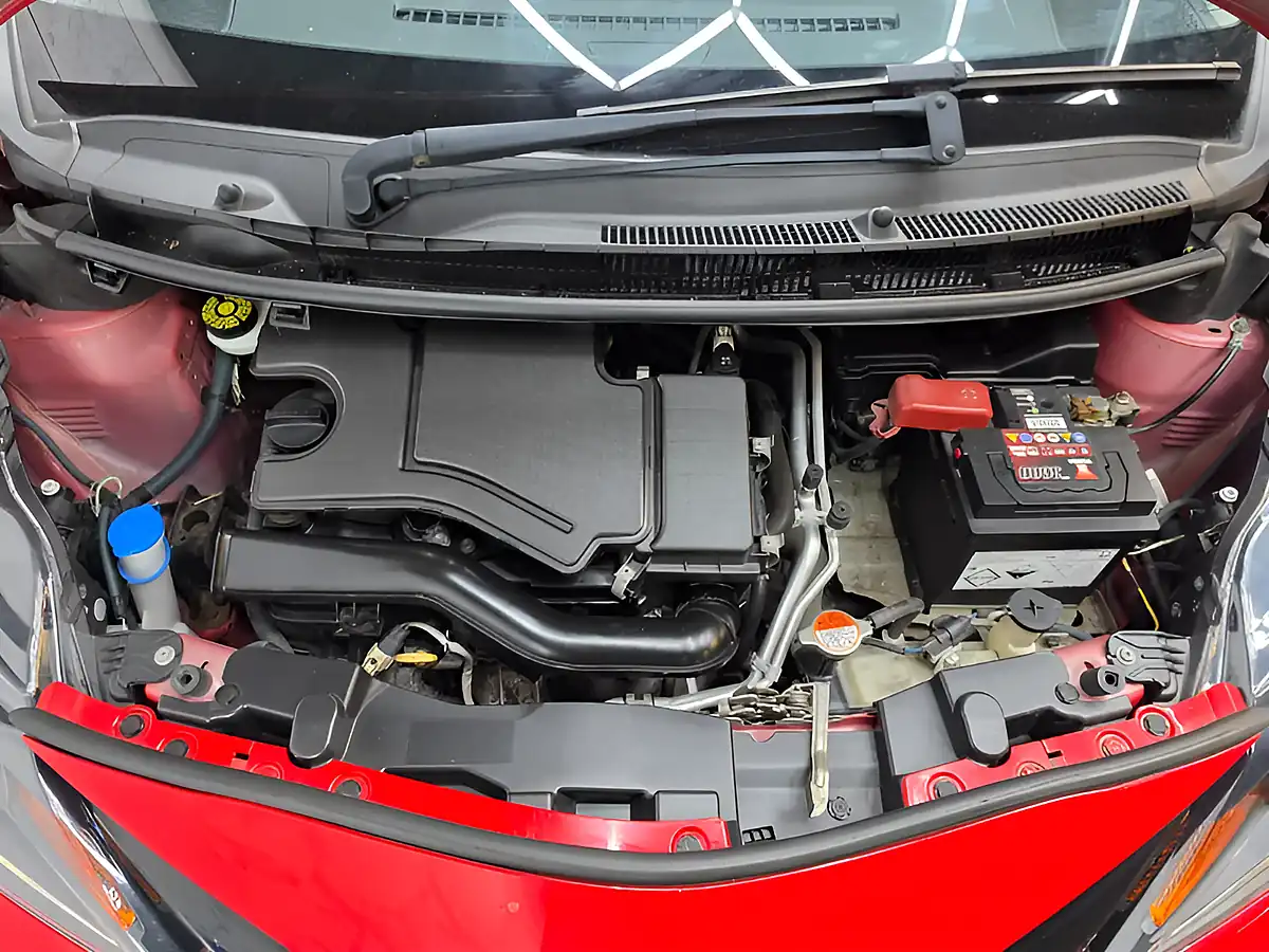 Used 2016 Toyota Aygo X-Play Red - Interior and Exterior details 18