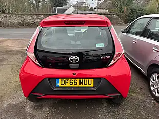Used 2016 Toyota Aygo X-Play Tss Red - Interior and Exterior details 2