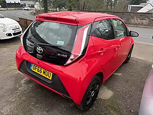 Used 2016 Toyota Aygo X-Play Tss Red - Interior and Exterior details 5