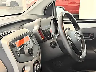Used 2016 Toyota Aygo X-Play White - Interior and Exterior details 15