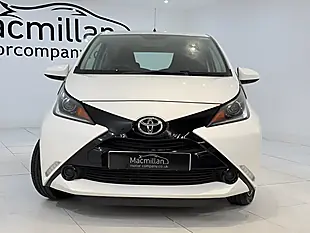 Used 2016 Toyota Aygo X-Play White - Interior and Exterior details 7