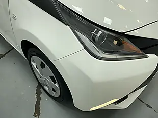 Used 2016 Toyota Aygo X-Play White - Interior and Exterior details 4