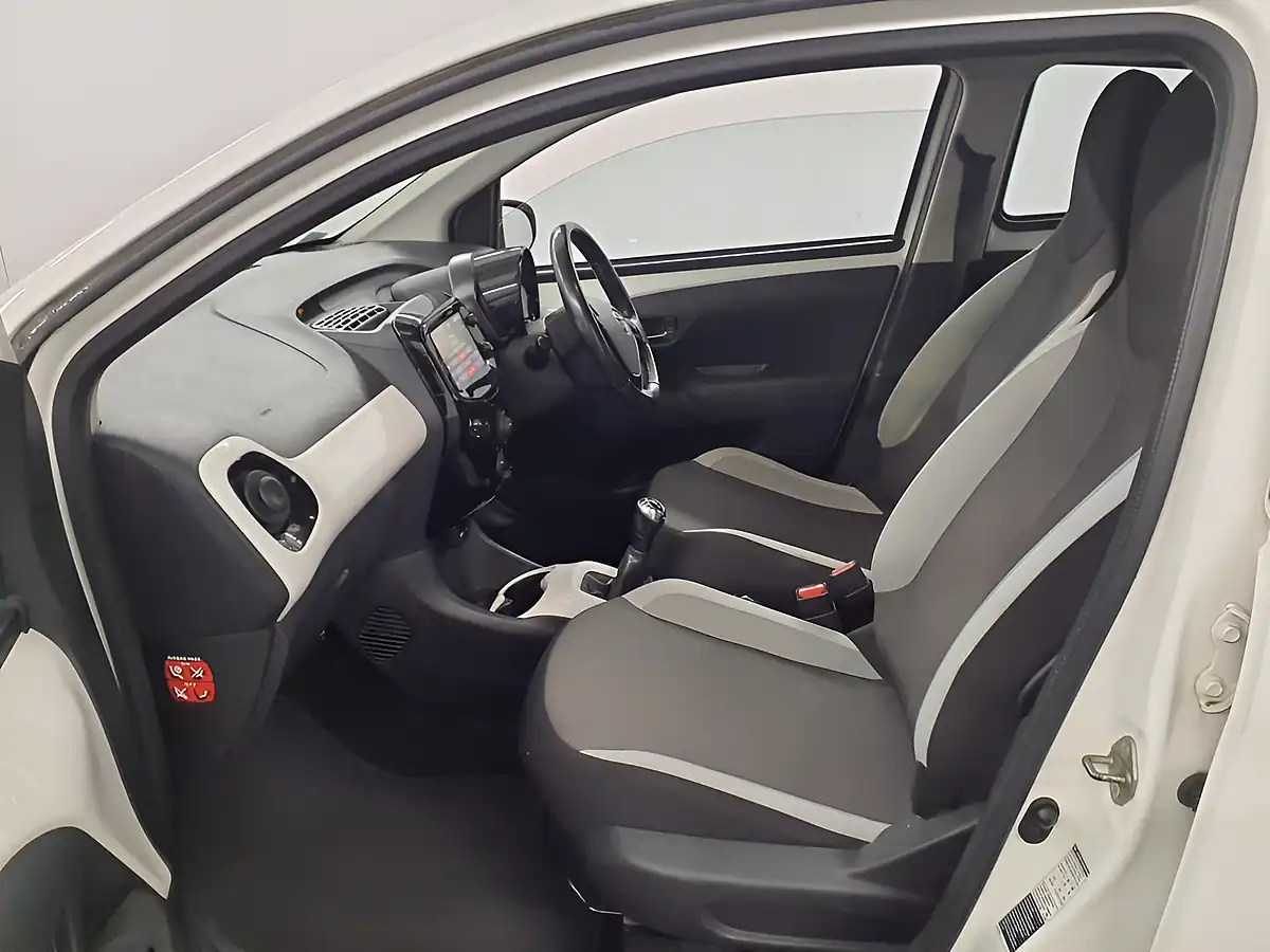 Used 2016 Toyota Aygo X Play White - Interior and Exterior details 2