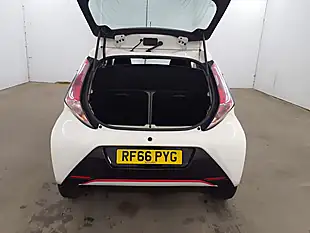 Used 2016 Toyota Aygo X Play White - Interior and Exterior details 7
