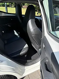 Used 2016 Toyota Aygo X-Pression White - Interior and Exterior details 11