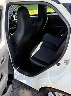Used 2016 Toyota Aygo X-Pression White - Interior and Exterior details 12