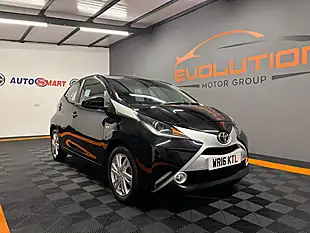 Used 2016 Toyota Aygo X-Pression X-Wave Black - Interior and Exterior details 4