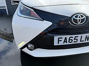 Used 2016 Toyota Aygo X-Pression X-Wave White - Interior and Exterior details 20