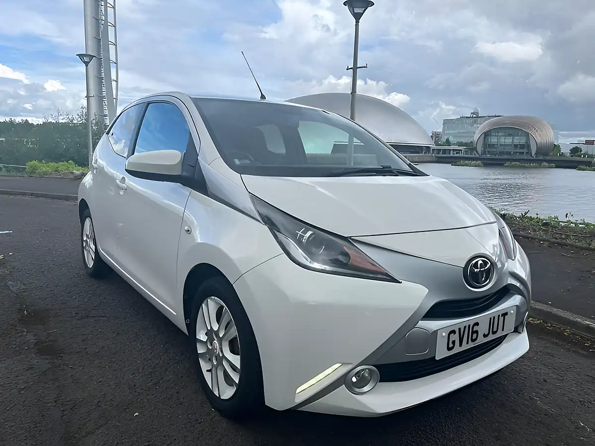 Used 2016 Toyota Aygo X-Pure White Flash - Front View