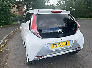 Used 2016 Toyota Aygo X-Pure White Flash - Interior and Exterior details 10