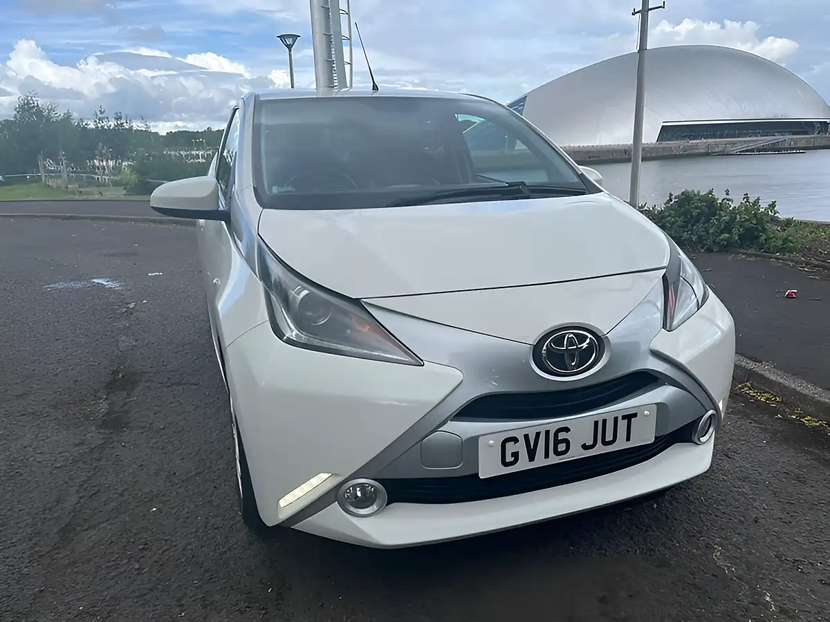 Used 2016 Toyota Aygo X-Pure White Flash - Interior and Exterior details 2